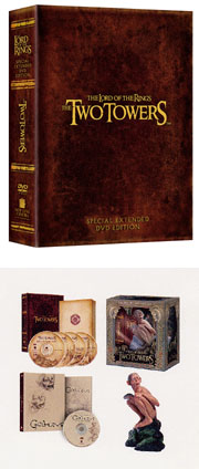 [DVD-fodralen f�r The Two Towers Special Edition och inneh�llet i Collector's Box Set.]